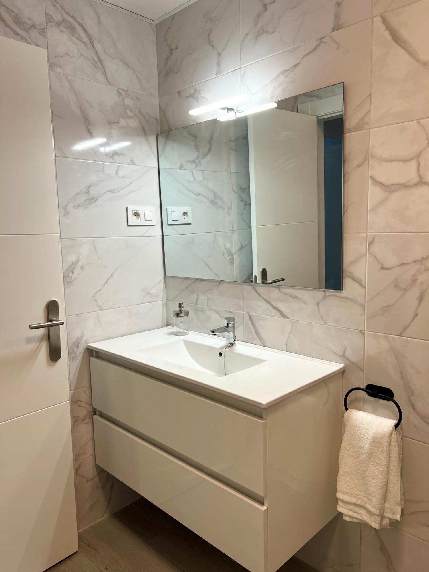 Amazing Apartment City Center - Optional Parking มาลากา ภายนอก รูปภาพ