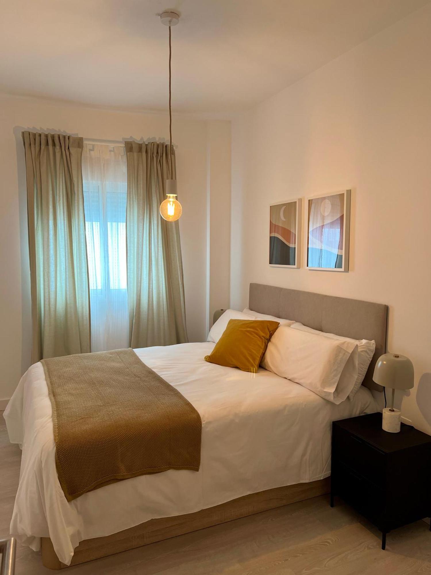 Amazing Apartment City Center - Optional Parking มาลากา ภายนอก รูปภาพ